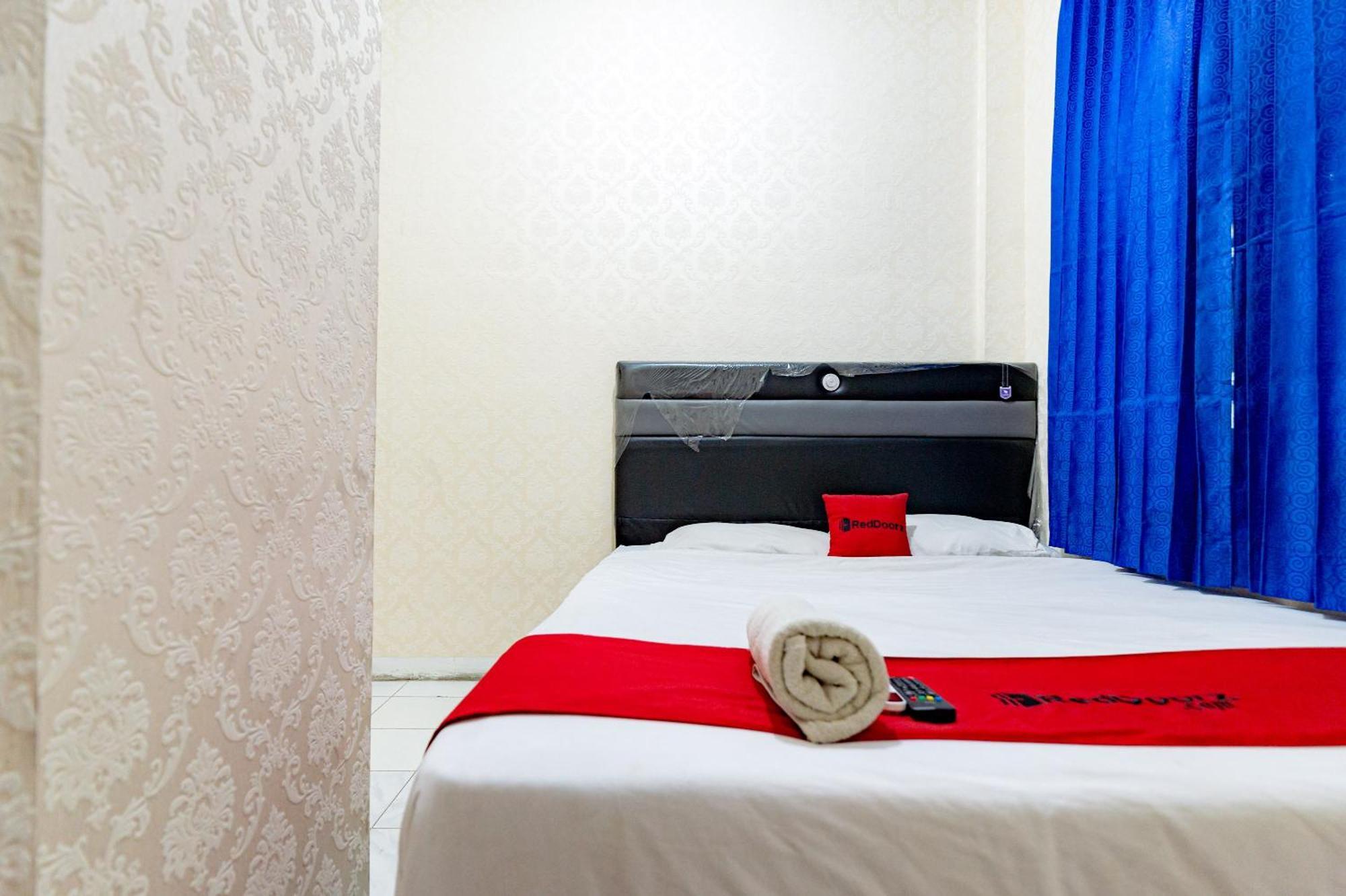 Reddoorz Near Rsud Dr Pringadi Medan 3 Hotel Eksteriør billede